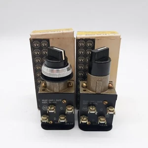 Allen-Bradley 800H-HK2A 2-Position Selector Switch Lot of 2 - Picture 1 of 4