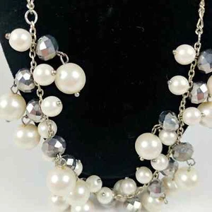 Bubble necklace 20" faux pearl gray and ivory geometric - Picture 1 of 7