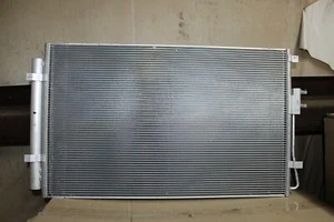 Condensador HYUNDAI SANTA FE 13 14 15 16 17 18 19 - Imagen 1 de 2