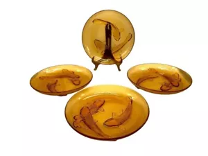 Piatti vintage KIG in vetro ambrato con disegno Koi Fish in rilievo - set di 4 - Foto 1 di 7