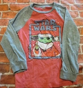 Star Wars Boys Christmas Shirt Grogu Sz 8 Guc - Picture 1 of 1