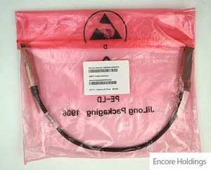 Cable de red Amphenol - 30 AWG - QSFP Plus - 500 mm - macho 10093084-2005HFLF - Imagen 1 de 1