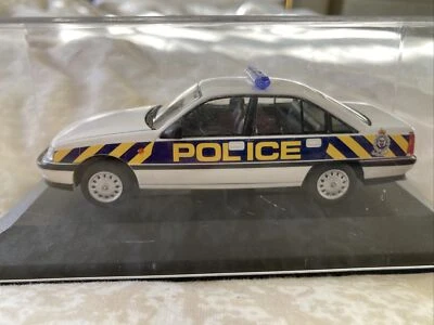 Corgi Vanguards Vauxhall Carlton 2.6LI West Mercia Constabulary LTD ED - Image 1 of 4