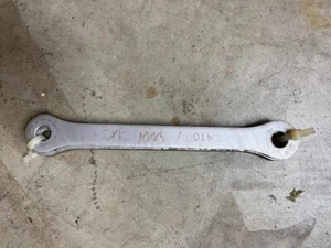 Lower your 2001-2004 SUZUKI GSXR600/750/1000 REAR DOGBONE SHOCK Lowering link - Picture 1 of 3