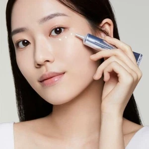 Crema para ojos Hyaluron 15 ml especial (+crema de noche 7 ml*2, concentrado 5 ml) Eucerin - Imagen 1 de 2
