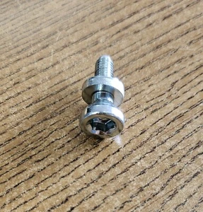 GENUINE LG REFRIGERATOR HANDLE MOUNT SCREWS SET OF 4 - MJB63190001 - USED - Picture 1 of 2