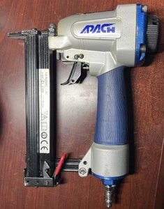 Apach LU-9225AC 18 GA Medium Crown Stapler - Picture 1 of 7