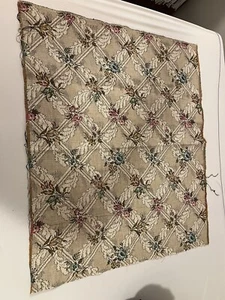 Upostery fabric remnent floral 33x28 inches - Picture 1 of 4