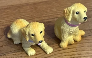 2 Mattel Barbie Pets Bobble Head Dog 2001 Golden Retriever Figura Giocattolo - Foto 1 di 4