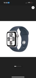 Apple Watch SE GPS (2023) 40mm Silver Aluminum with Storm Blue Sport Band - Photo 1 sur 2