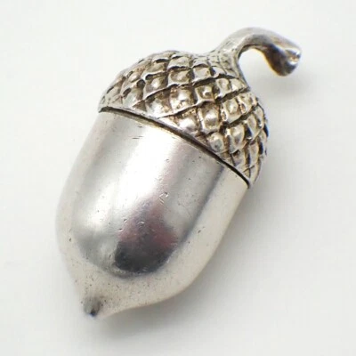 Caja con forma de bellota Tiffany Co interior dorado de plata de ley Foto 1 de 3