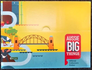 Australian 2023 Aussie BIG THINGS - Caja de exhibición y 10 carpetas vacías - Austpost - Imagen 1 de 3