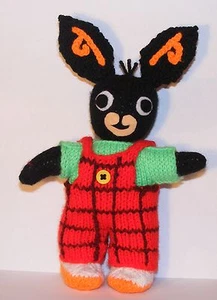 EASTER  BUNNY  KNITTING PATTERN ONLY  OWN DESIGN inspired by bing - Picture 1 of 2