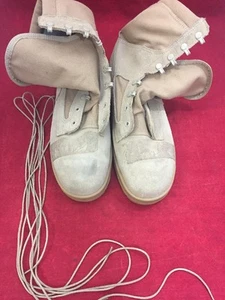 WELLCO VIBRAM Tan Suede Army Combat Boots 10.5W Good Condition See Description - Picture 1 of 7
