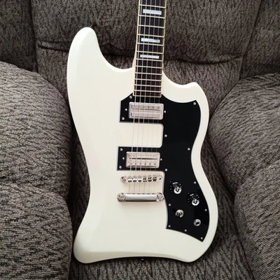 Guitarra eléctrica Guild T-Bird, blanca, modelo descontinuado, rara Foto 1 de 4