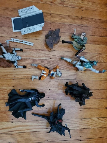 Star Wars Unleashed Lot Of 7 Figures 2 Stands *CLEANED* Cover