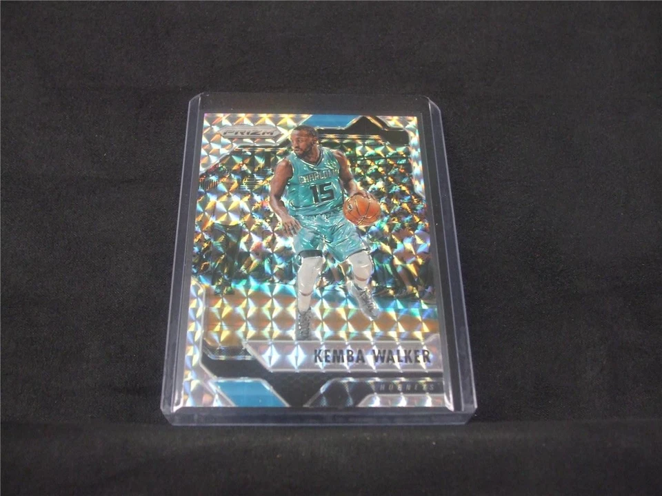 16/17 Panini Prizm Kemba Walker Prizm!! Foto 1 de 1