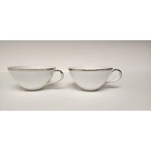  Juego de tazas de té/café blancas modernas Harmony House adornos plateados Japón 3545 - Imagen 1 de 5