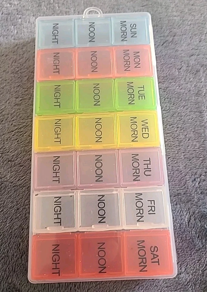 Seven Day Pill Organizer New . - Image 1 of 4