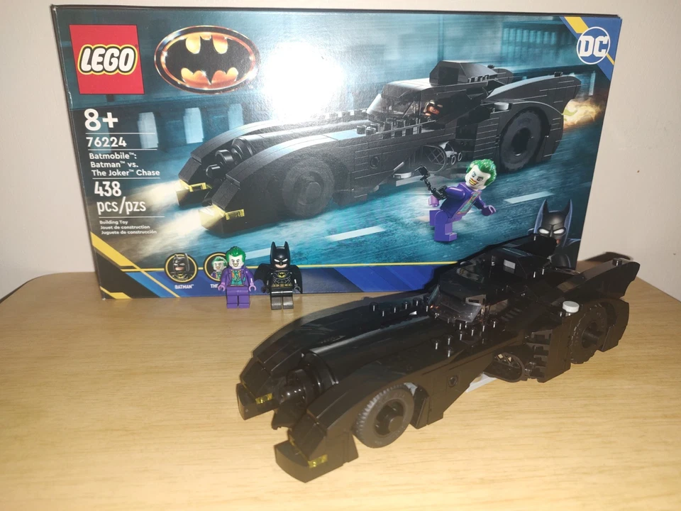 LEGO Super Heroes: Batimóvil: Batman vs. The Joker Chase (76224) Foto 1 de 1