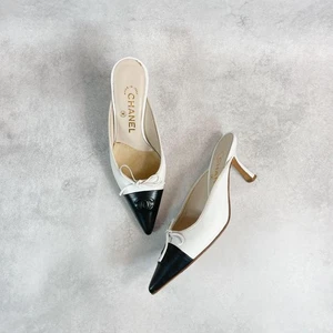 CHANEL Vintage Bow CC Mules Leather 34.5 Black White Pointed Toe Heels Shoes JP - Picture 1 of 17