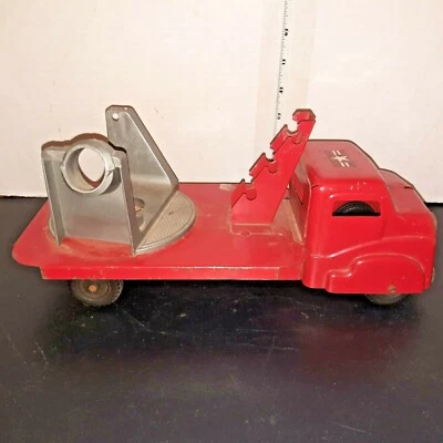 RARE Structo vintage toy Missile Launcher truck trailer 12" Long NO Missiles - Image 1 of 4