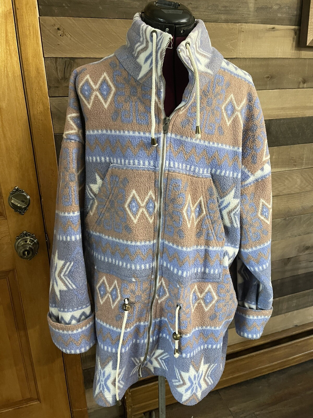 Vintage Aztec Pattern Zip Up Fleece 