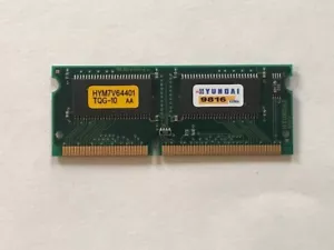 Hyundai Memory Module HYM7V64401 144-pin SDRAM SODIMM 32MB PC66 - Picture 1 of 2