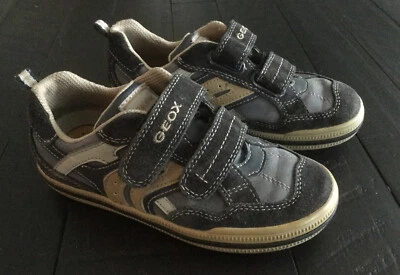 Zapatillas de cuero gamuza beige azul marino GEOX para niños talla 32 EUR - talla 1 EE. UU. (L) Foto 1 de 4