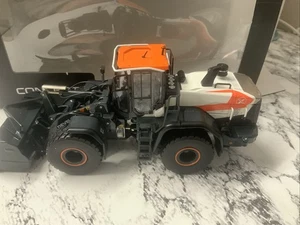 Develon Concept-x Wheel Loader 1:50 Scale Diecast Model High Detail - Picture 1 of 5