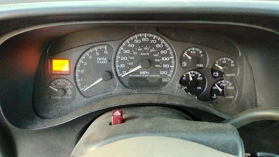 Cuadro velocímetro Chevy Suburban 2000-2002 cuadro de instrumentos panel tablero OEM Foto 1 de 3