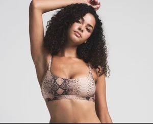 SKIMS Damen Fits Everybody Scoop Bralette Ton Schlangenleder Print Größe XS Neu ohne Etikett - Bild 1 von 6