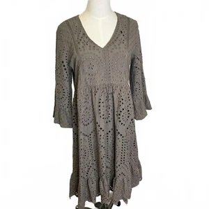 Hidden Alley Women's Size Large Gray Eyelet Cutout 3/4 Sleeve BOHO Dress Midi - Picture 1 of 13