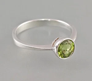 9923548-d Ring 925er Silber Peridot grün Gr.56 vintage - Picture 1 of 2