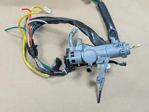 1999 - 2004 CHEVROLET TRACKER IGNITION SWITCH LOCK WITH KEY OEM - Picture 1 of 5