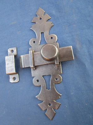 Targette ouvragée fer forgé ancienne porte hauteur 18,6 x 5 cm largeur - Photo 1/3