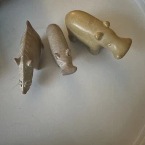 Stone Soapstone Three Hippopotamus Hippo Figures 3” Long - Picture 1 of 5