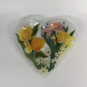 peggy karr heart shaped fused glass floral plate Signed 10” Flowers Heart - Picture 1 of 4