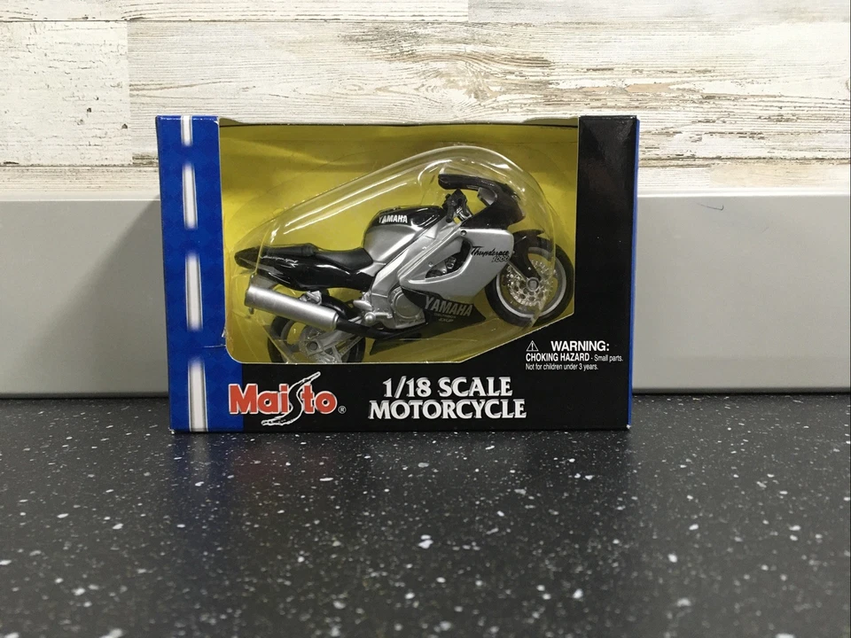 Suzuki Gsxr1000 GSX R 1000 Maisto 1 18 Scale Replica Motorcycle