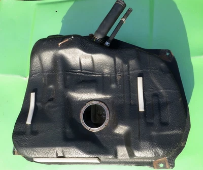 TANQUE DE COMBUSTIBLE MAZDA 323 88-89 B092-42-110D OEM JDM 2x2 1,6 L gas familia láser Foto 1 de 4
