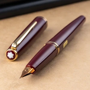 Pluma Estilográfica Montblanc Clásica Roja De Colección Años 60 Cuerpo Largo Oro 14K EF Plumín - Imagen 1 de 7
