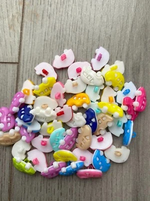 17mm Bright Colour Car Shaped Buttons on a Shank Asst & Pk Sizes of 10 or 20 - Image 1 of 4
