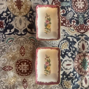 Vintage Krone Staffordshire England Feinknochen China Blumenmuster Mini Porcla Tablett Sets - Bild 1 von 6