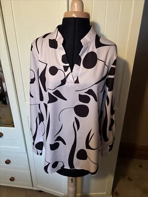 Preloved Ladies Blouse Size M Pale Pink Black Patterned Satin Long Sleeve V Neck - Image 1 of 4