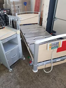 TOP Wissner Bosserhoff Image Pflegebett voll elektrisch High End + Nachttisch - Bild 1 von 20