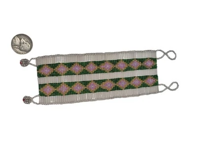Brazalete de cuentas de vidrio tejido blanco, plateado, rosa, verde 7 pulgadas, 2" de ancho Foto 1 de 4