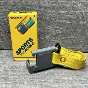 Walkman Sony Sports FM SRF-4 con brazalete y clip para cinturón/amarillo - probado - Imagen 1 de 15