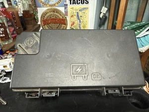 2008 2009 Dodge Nitro Jeep Liberty Fuse Box Integrated TIPM - Picture 1 of 7