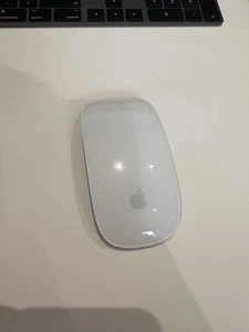Apple Magic Mouse 2nd Generation - A1657 - Afbeelding 1 van 2
