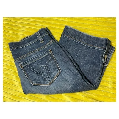 Bermudas BeBe talla 26 Foto 1 de 4